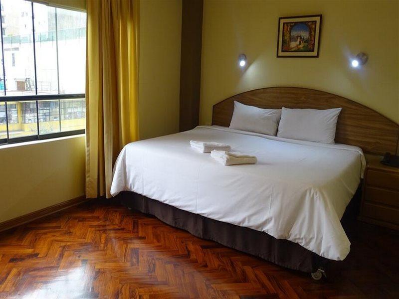 Larco 656 Miraflores 2*