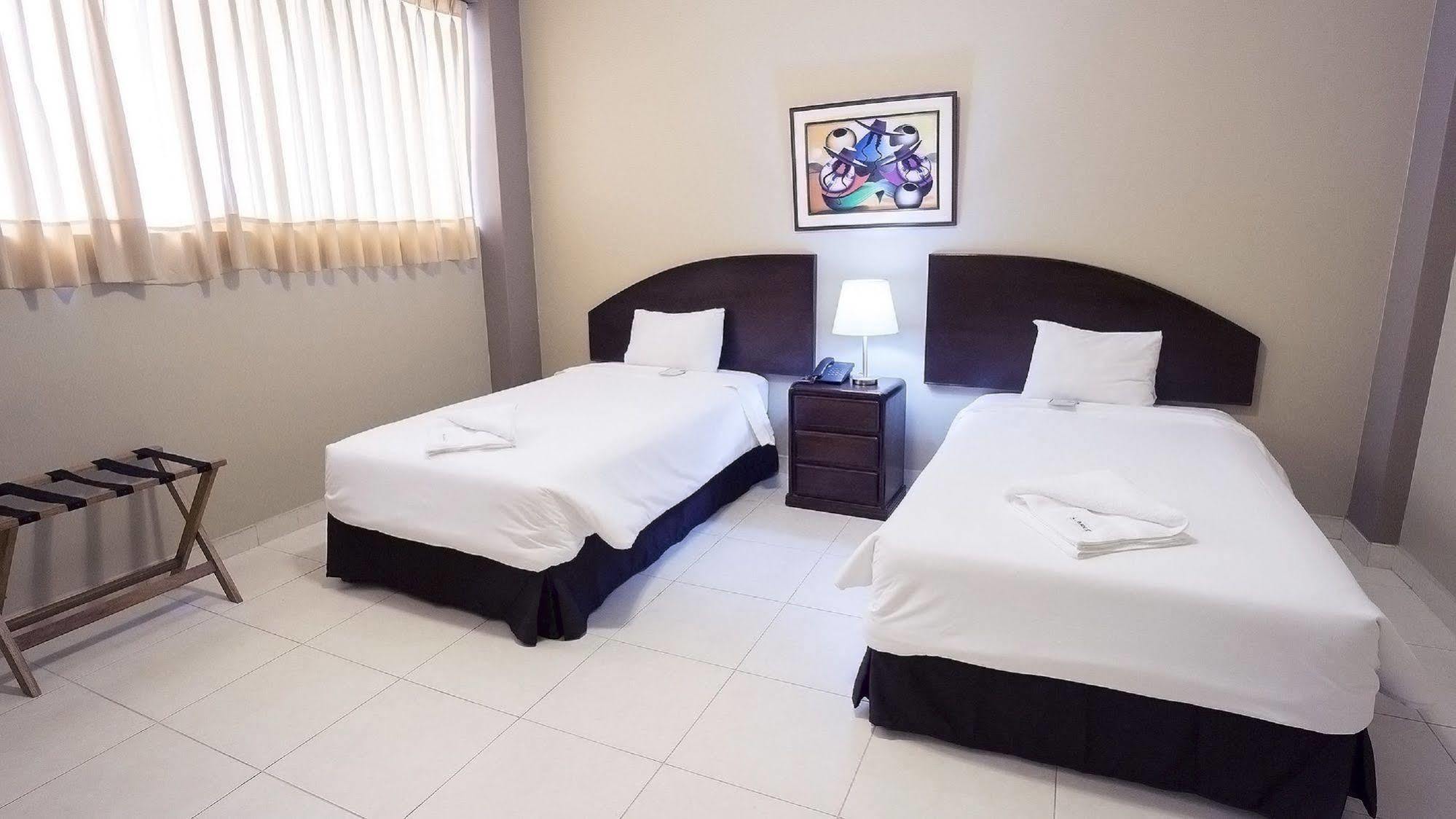 Larco 656 Miraflores Hotel 2*